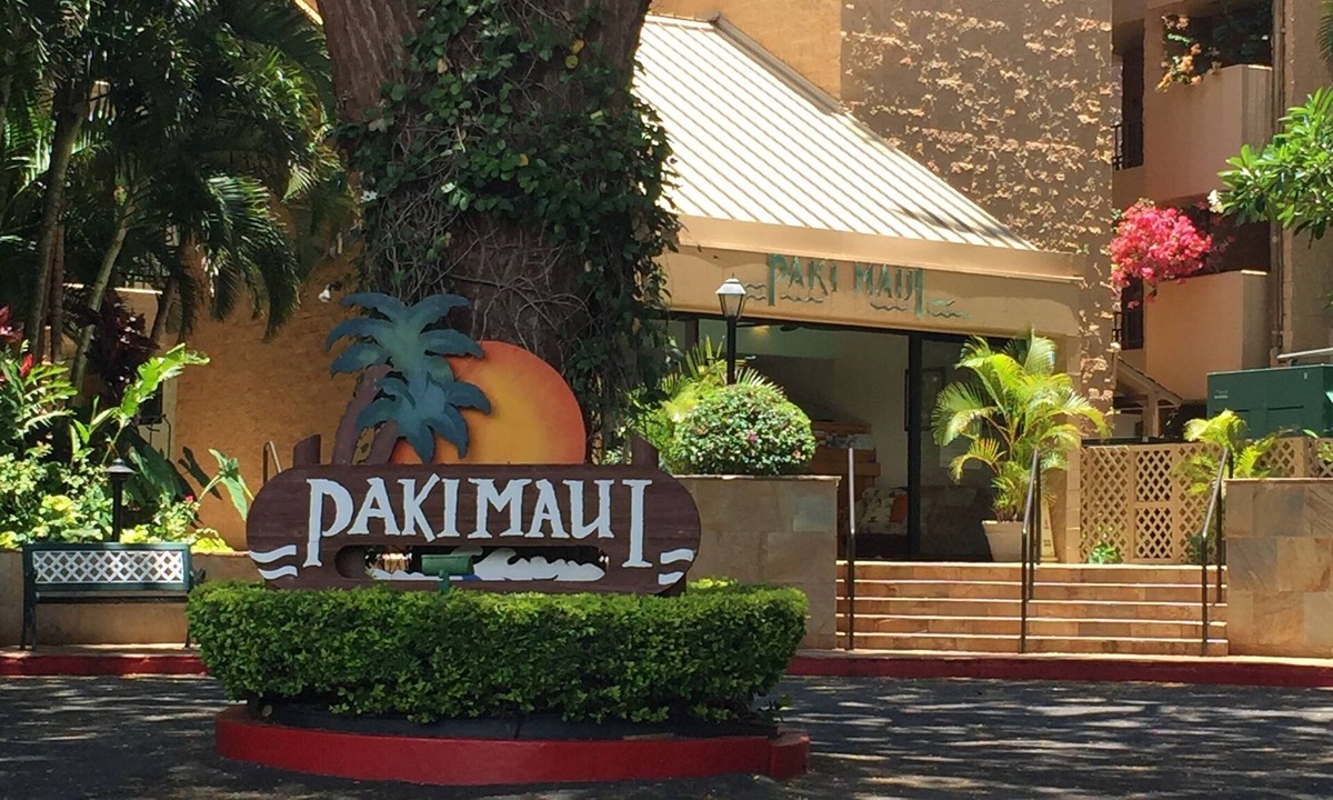 Honokowai Condo | 1 BR 1 BA Ocean Front complex. Lush Garden View Condo - Steps from the Beach
