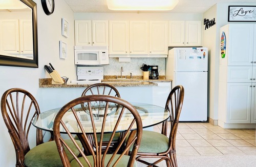 Kihei Condo | Beautiful Kihei Kai Nani 162, 1BR Condo by Kamaole Beach 2, Cal King, Wi-Fi, W/D