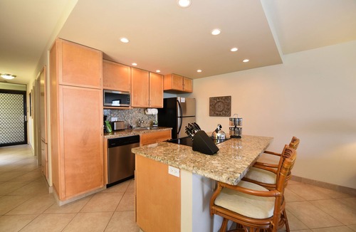 Kahana Condo | Highly Desirable Corner OF 1BD West Side Condo