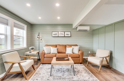Tacoma Apartment | Idyllic Enumclaw Studio w/Mount Rainier Views