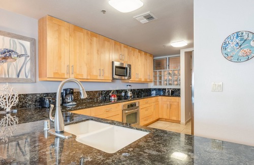 Kahana Condo | Ocean views, remodeled! SK272-Sullivan