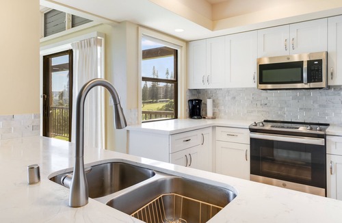 Kapalua Condo | October Fall Deal $225/night-Kapalua Oasis, ac, Ocean views-R414-Sullivan