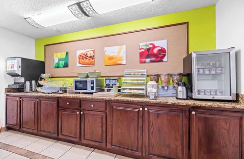 Plainview Hotel | Quality Inn Plainview