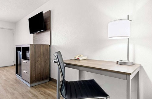 Plainview Hotel | Quality Inn Plainview