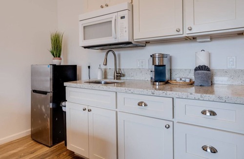 Wailuku Apartment | Unit 9 Maui Ohana Modern Studio