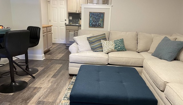 One Room Studio A.Full kitchen Walk to beach,town.Sleeps 2 Indoor,outdoor Pool.