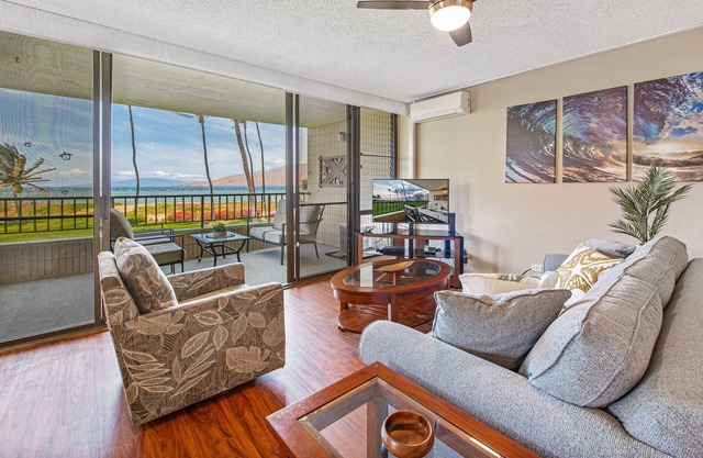 Sweeping Unobstructed Ocean Views, Luxury Beachfront Condo, Wonderful Lanai