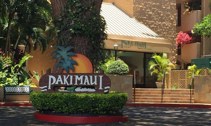 Honokowai Condo | 1 BR 1 BA Ocean Front complex. Lush Garden View Condo - Steps from the Beach