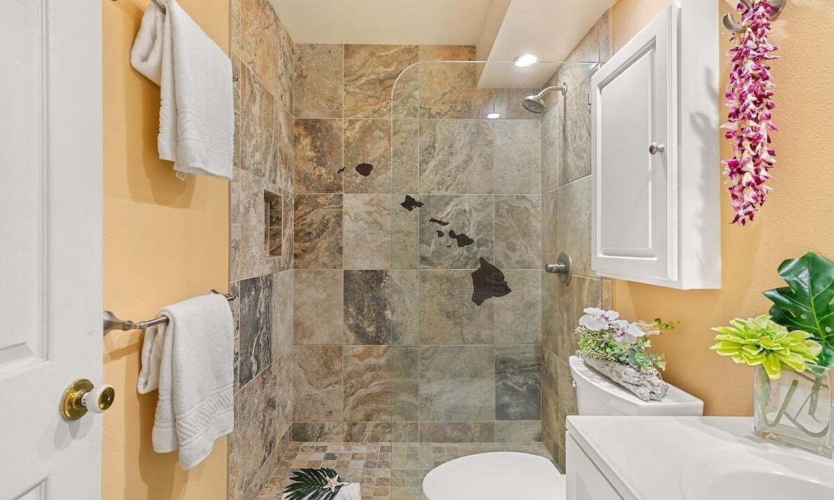 Photo of Bathroom in Napili