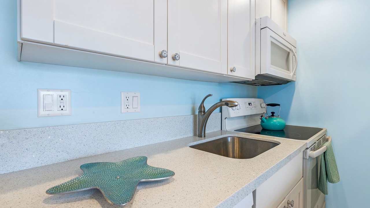 Photo of Kitchen in Historic Lahaina Front Street