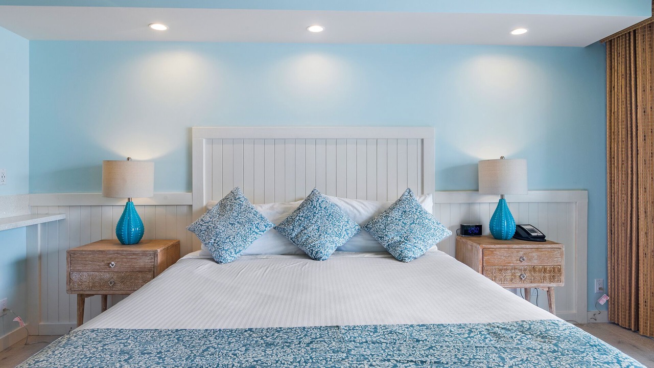 Photo of Bedroom in Historic Lahaina Front Street