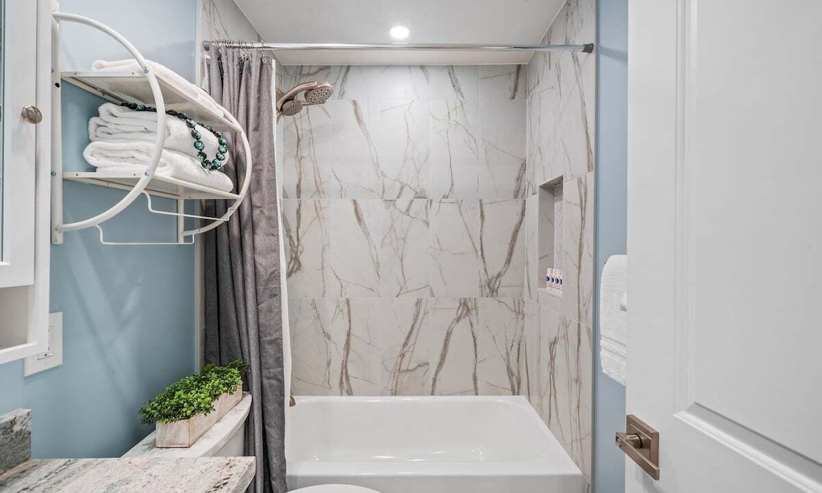 Photo of Bathroom in Honokowai