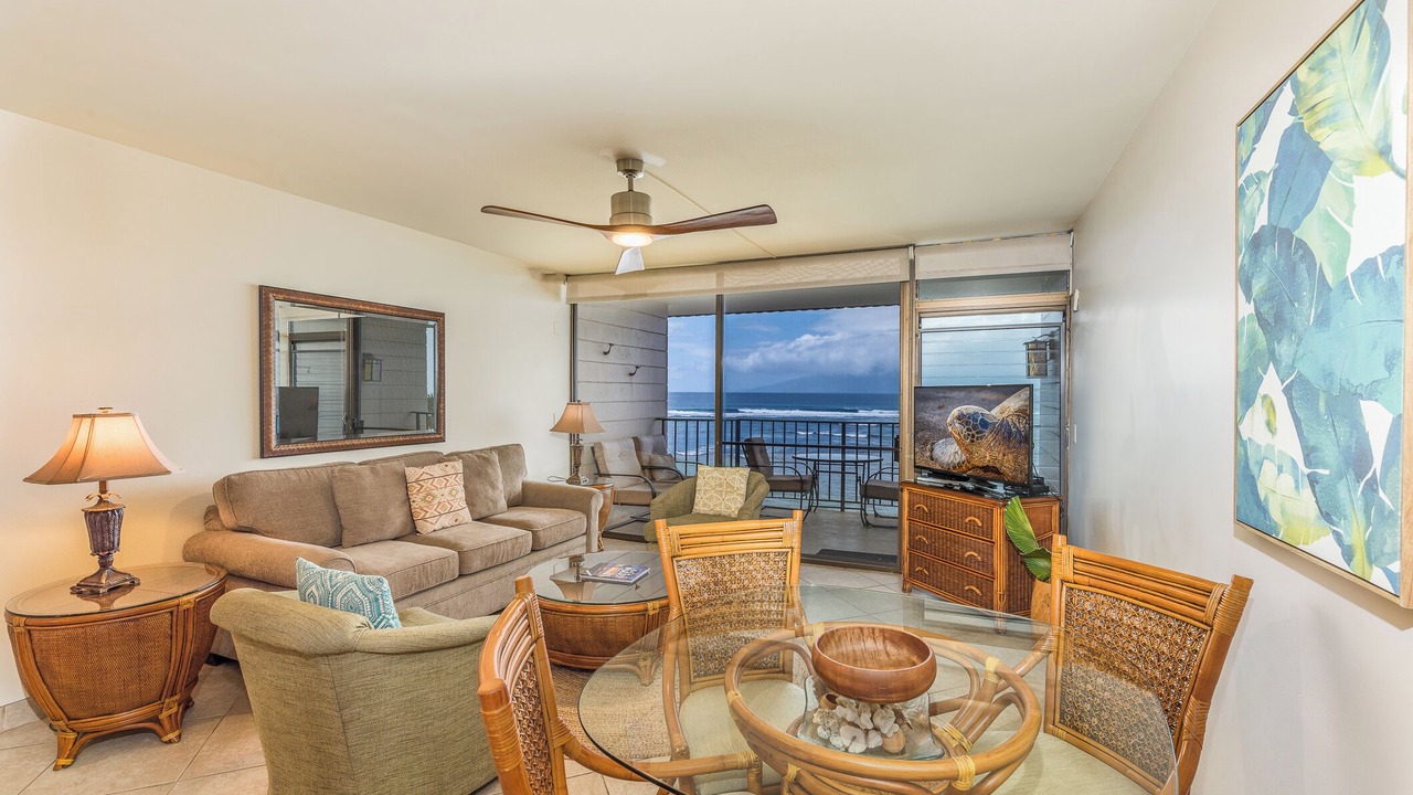 Photo of Livingroom in Kahana
