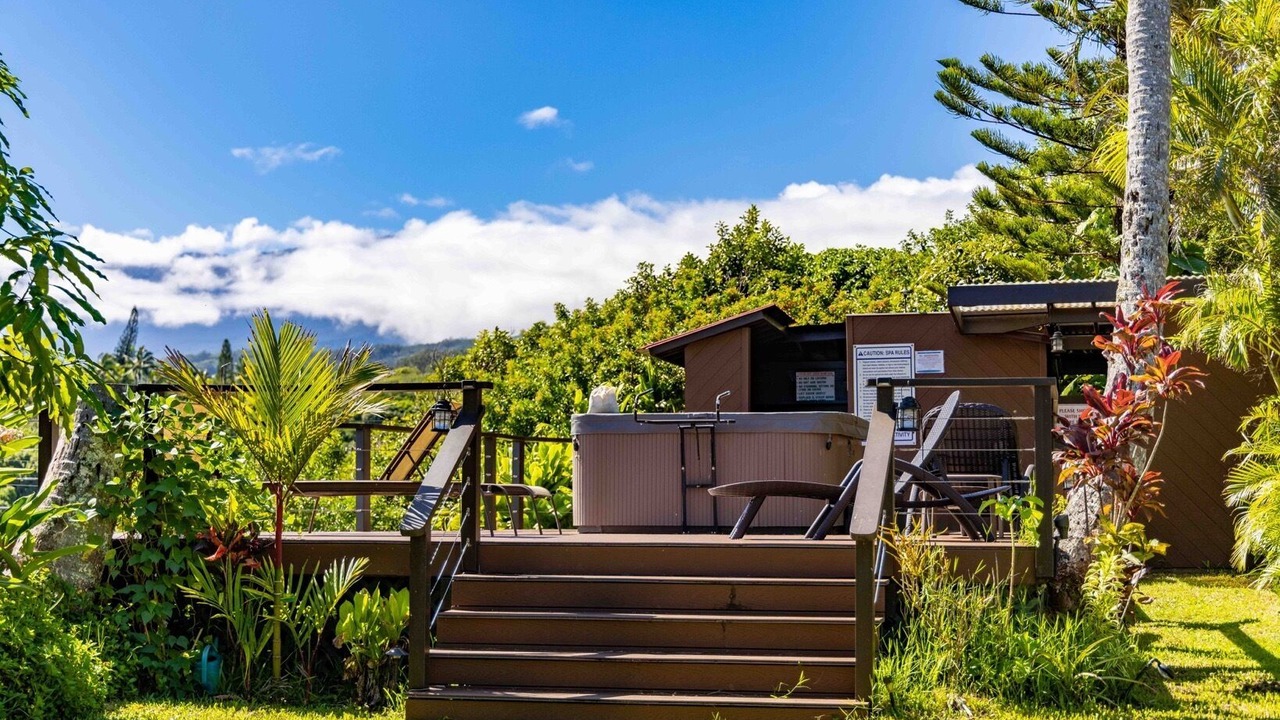 Photo of Outdoor in Haiku
