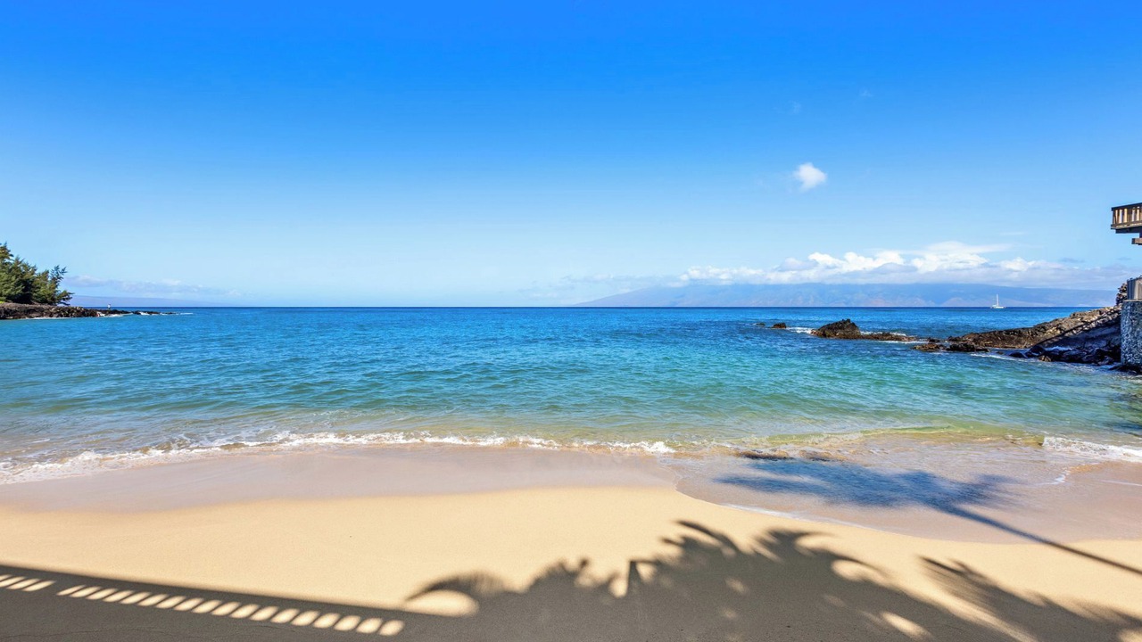 Photo of Others in Kahana